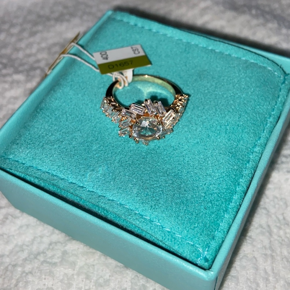 New Goldtone ring